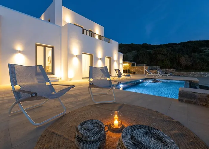 Eneos #2 Pool & Sea View, וילה